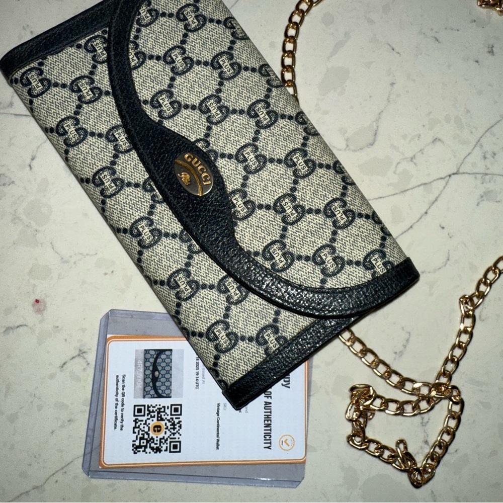 Gucci GG Plus Black and Cream Clutch/Wallet on Chain - Picture 2 of 9
